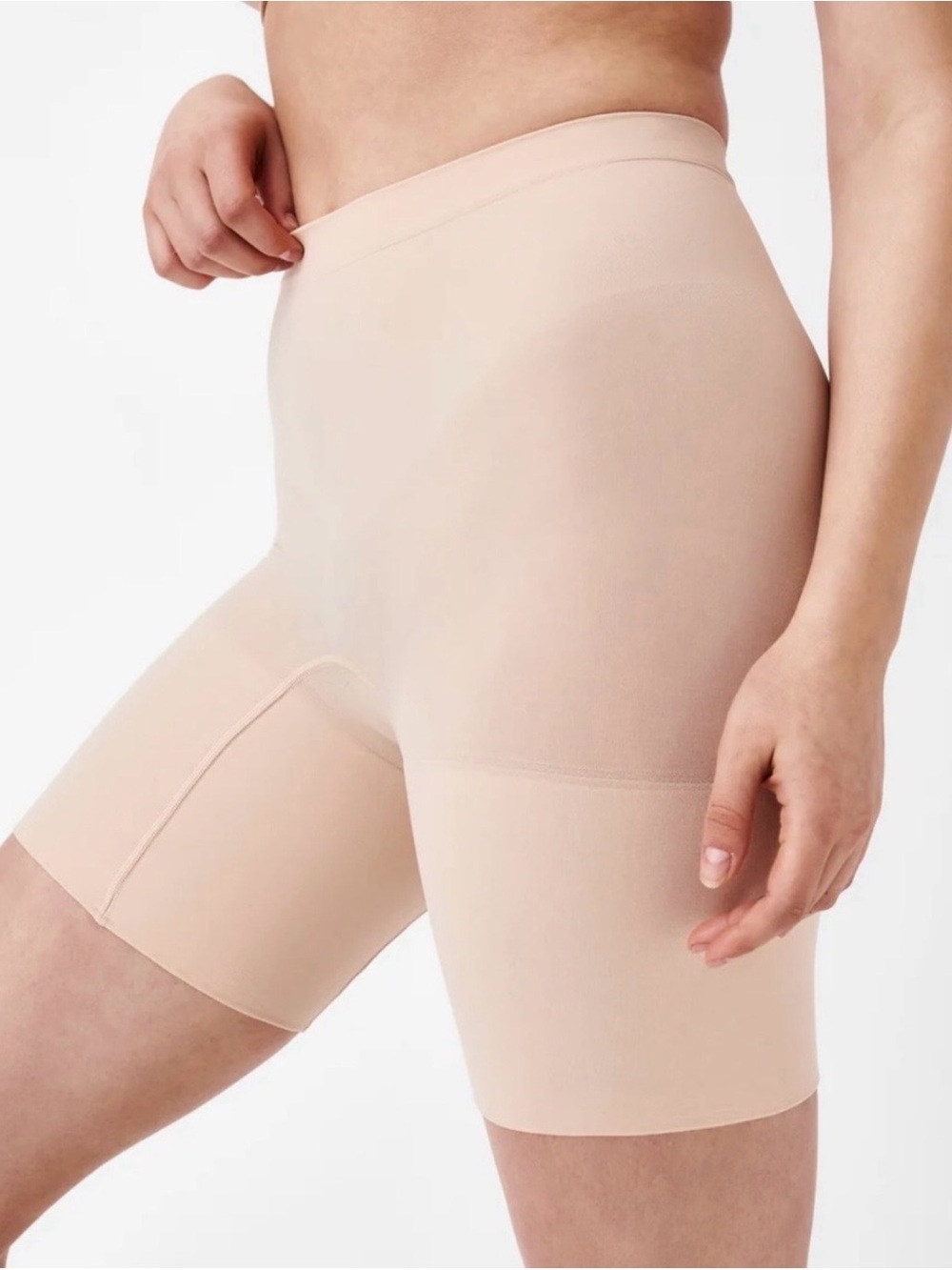Spanx Mid-Thigh Short Women’s Shapewear Nude Size Medium
